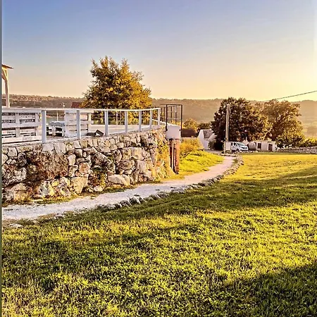 Country Masseria Paretano Hotel *